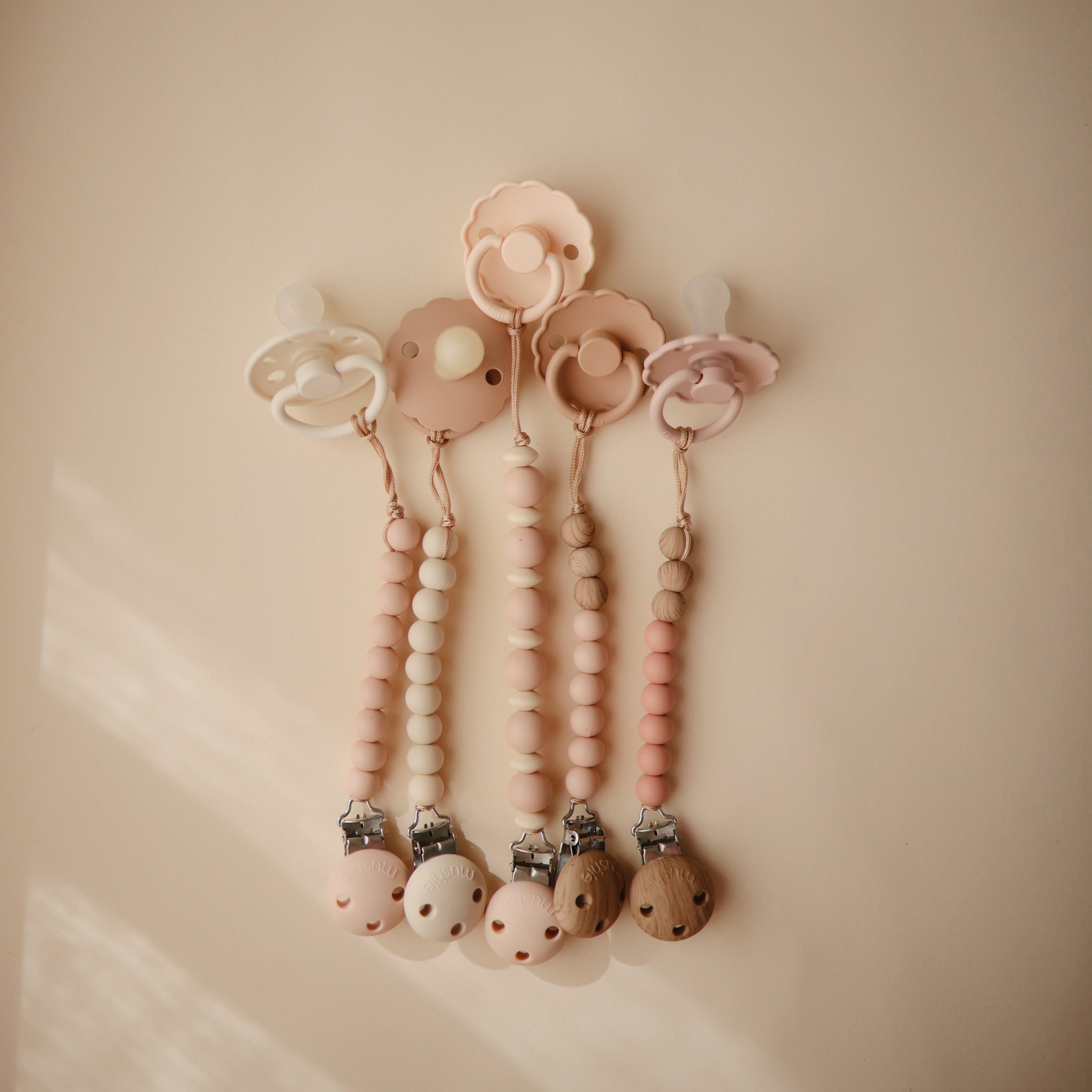 Image of FRIGG Daisy Silicone Pacifier 2-Pack